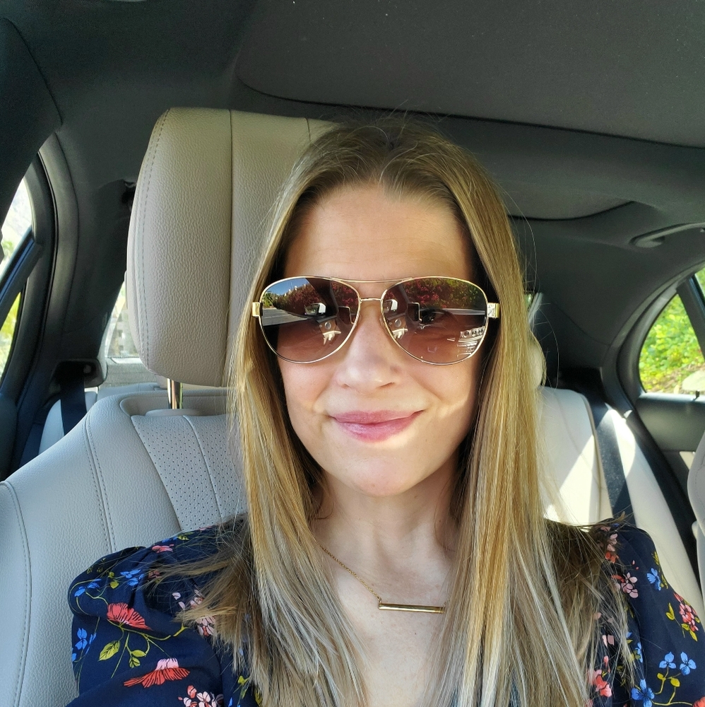 Meet your Posher, Julie